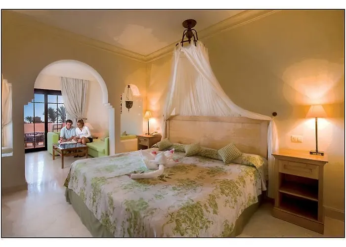 Palace 4* Makadi Körfezi